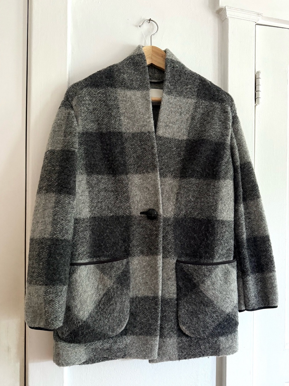 Aritzia Wilfred Free Grey Plaid Wool-Blend Off-Duty Jacket
